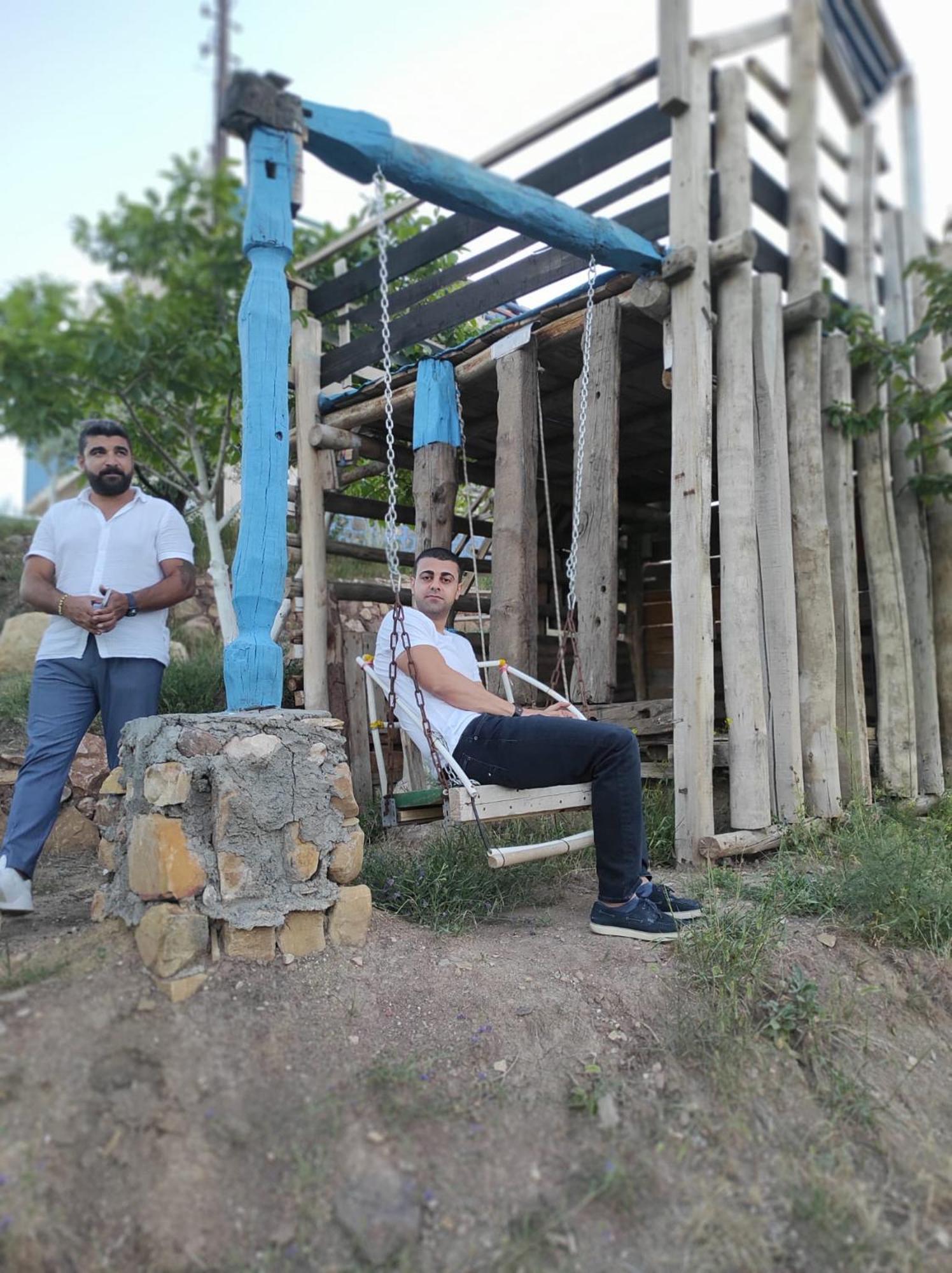 Dede Sebo Cay Bahcesi + * Doğubayazıt